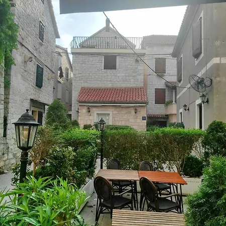 Old Town Stay By Ivo Trogir Exterior photo