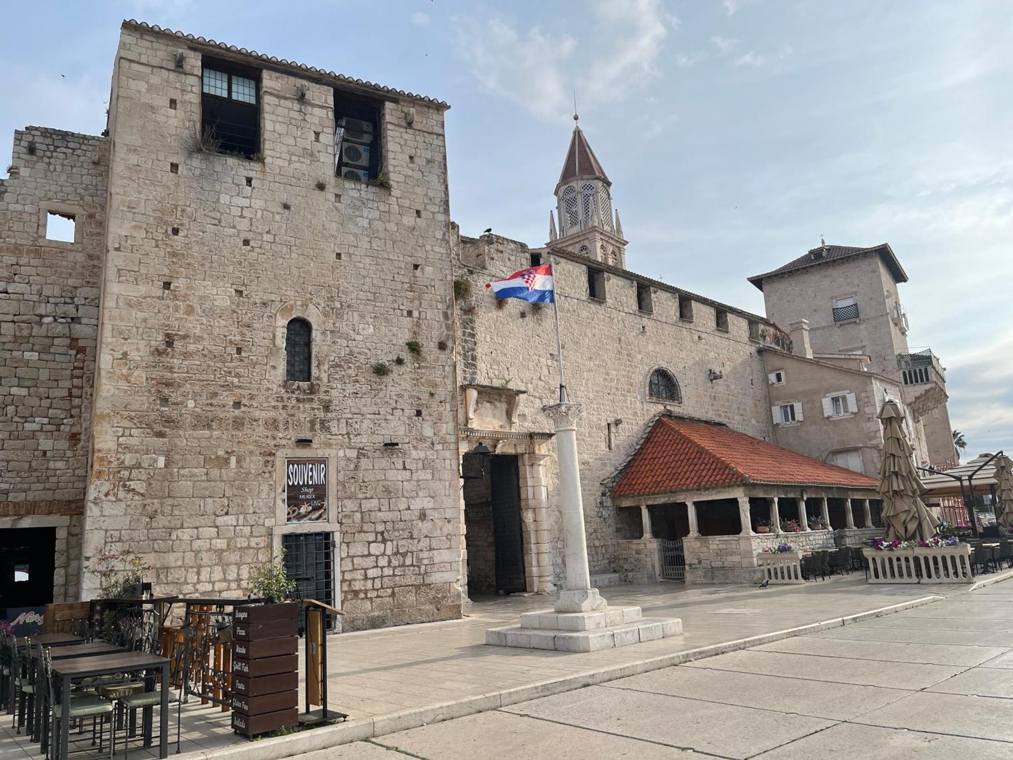 Old Town By Ivo