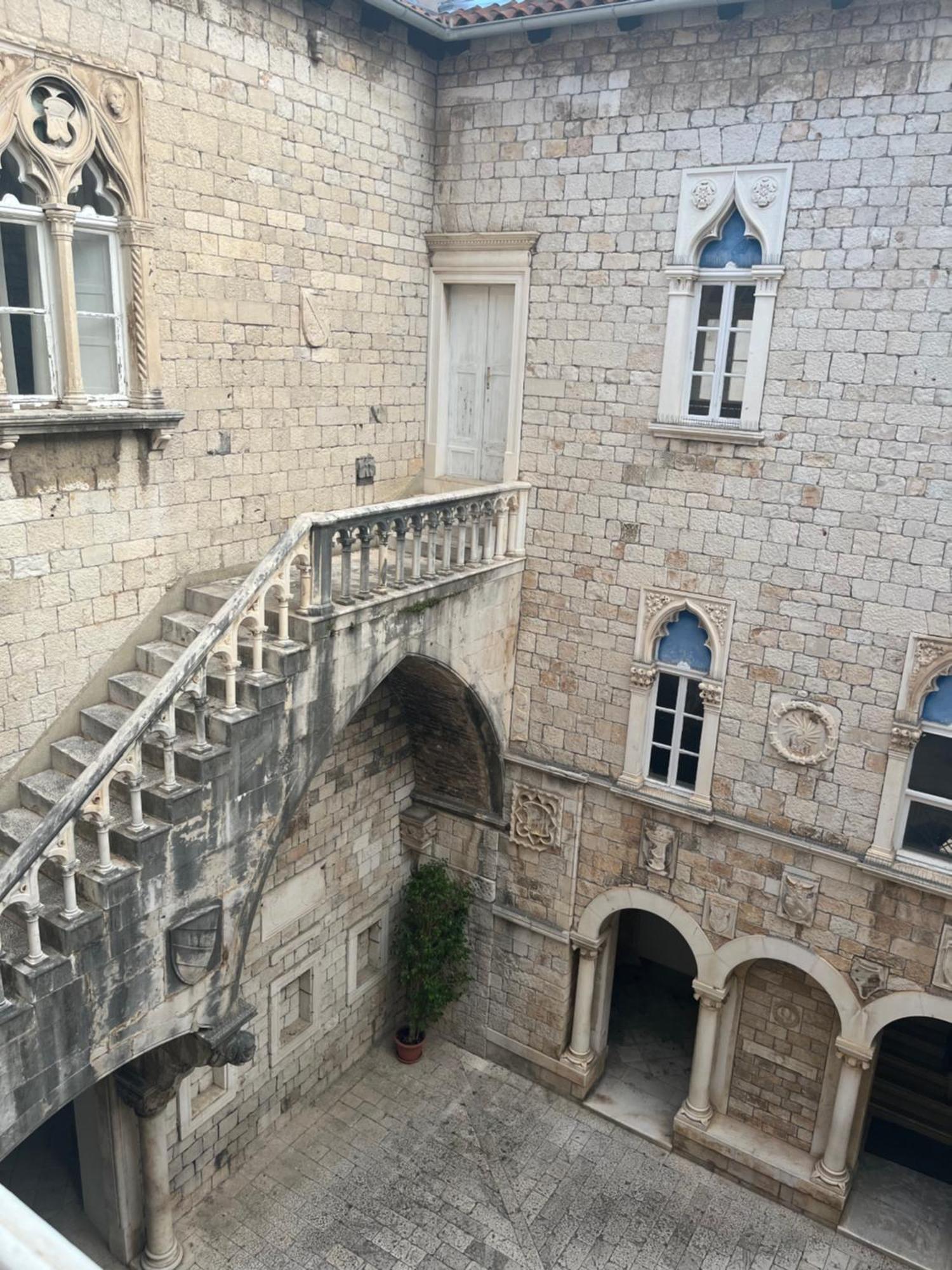 Apartment Old Town By Ivo Trogir